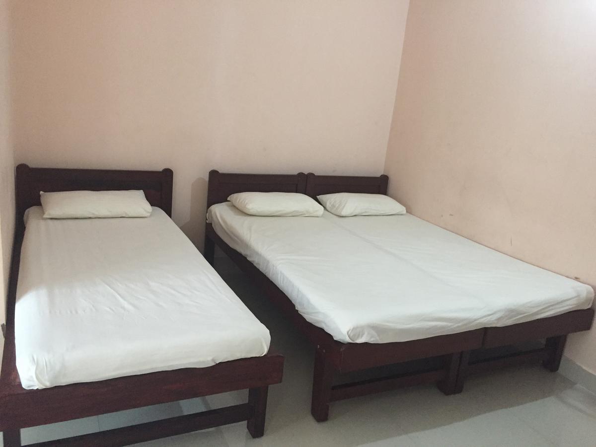 Mega Tourist Home Palarivattom Kochi Luaran gambar